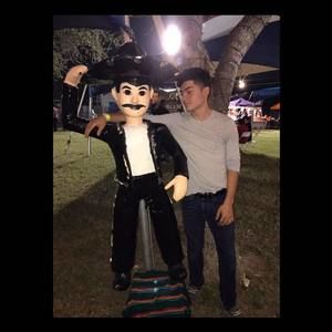 Meet your Posher, Jonathan