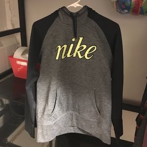 Women's Nike Therma-Fit Hoodie
