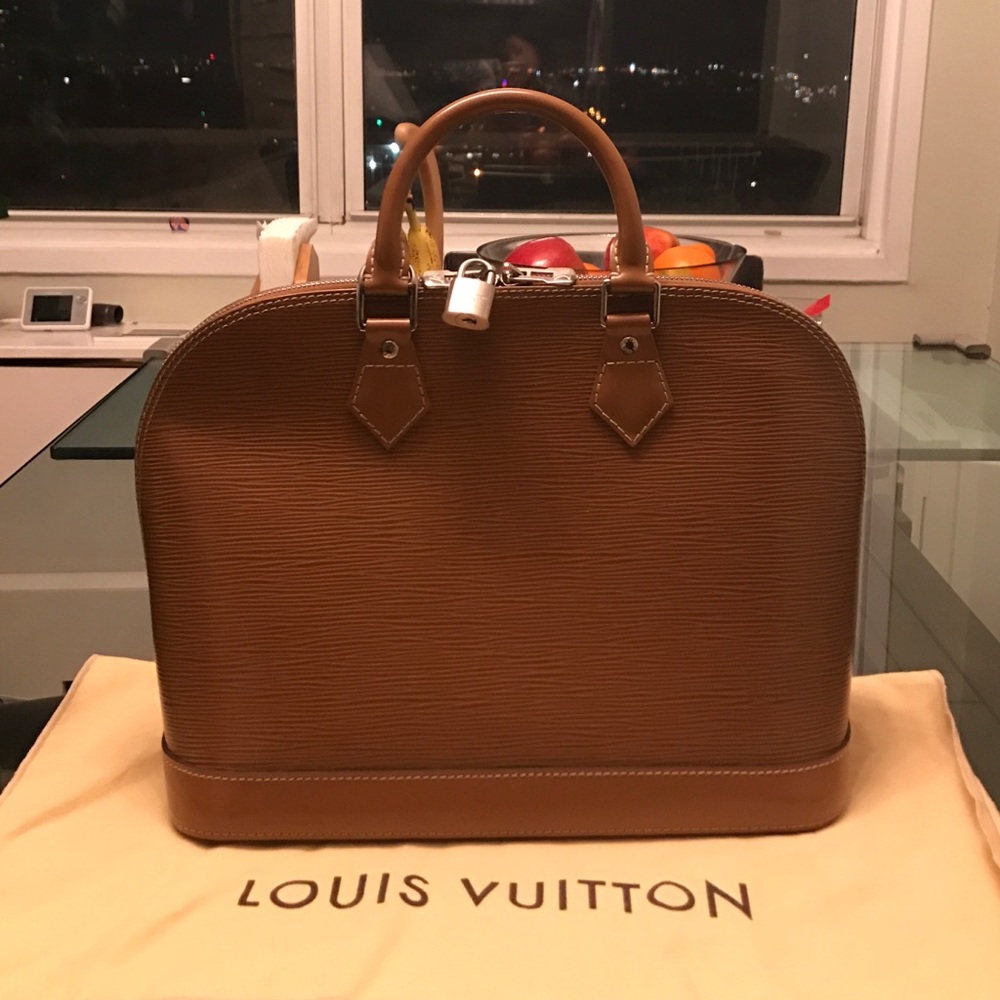 Louis Vuitton Alma epi leather satchel
