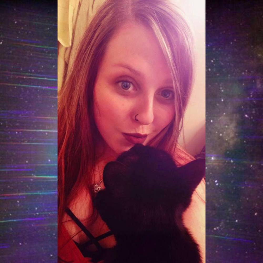 Meet your Posher, Nina