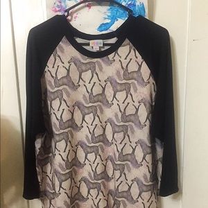 Super RARE Lularoe unicorn print shirt. 2x