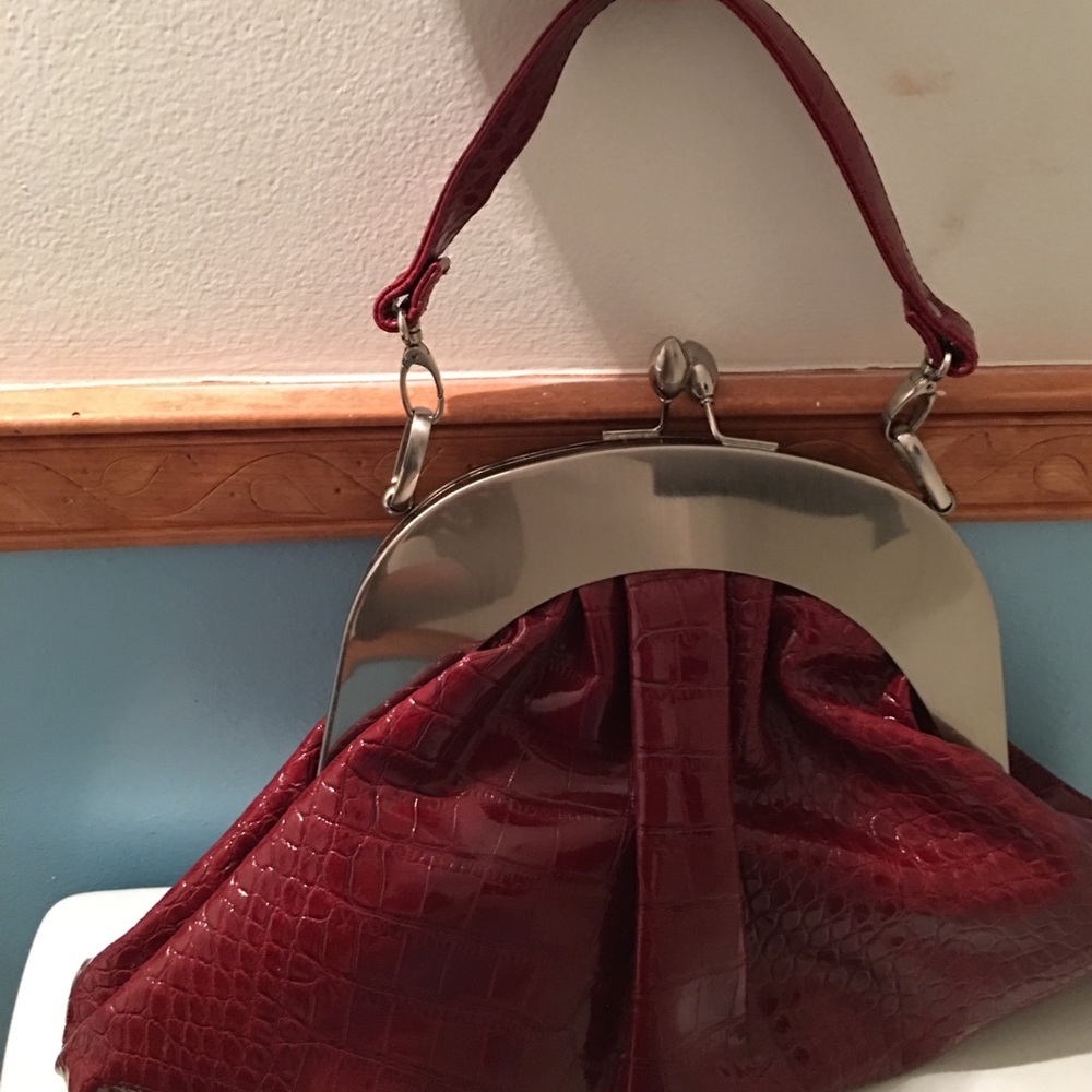 Purse - Picture 2 of 3