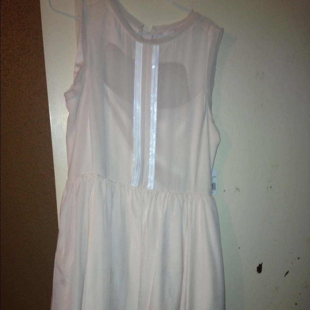 Jessica Simpson dress