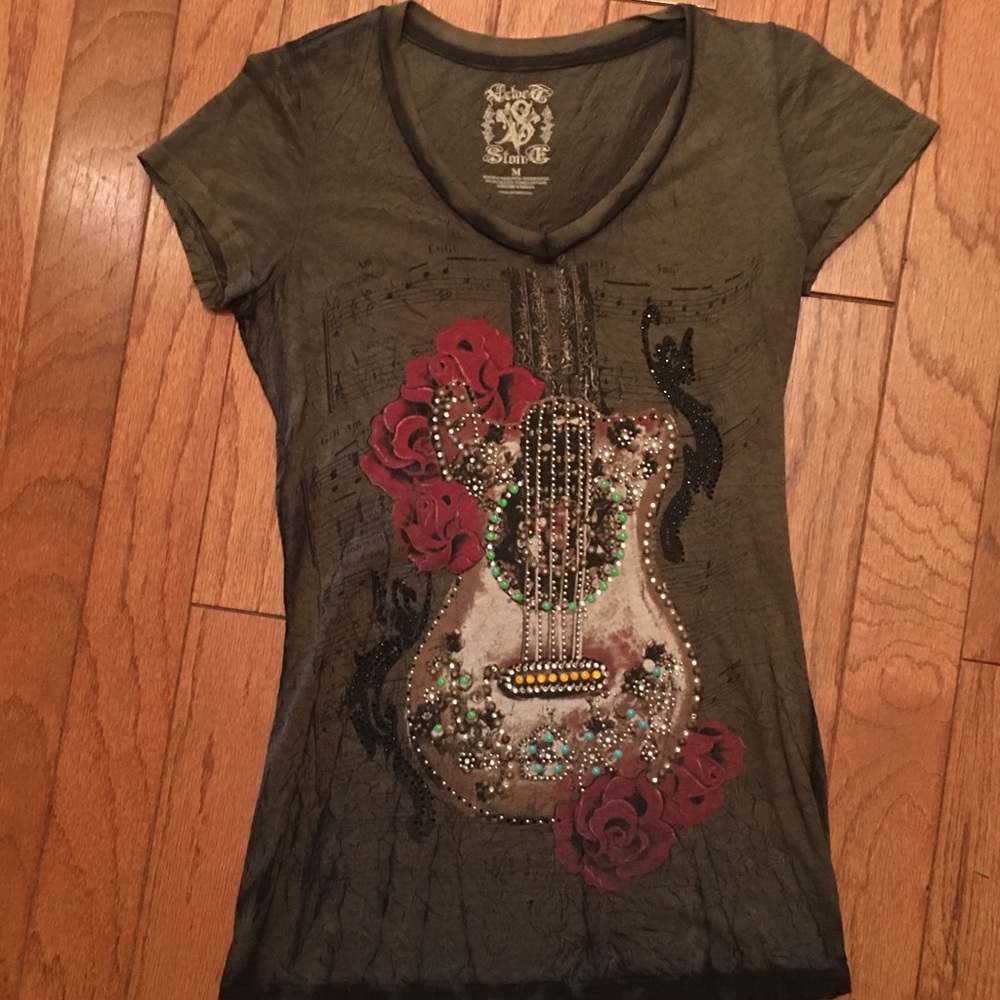 Velvet Stone fitted T from the Buckle