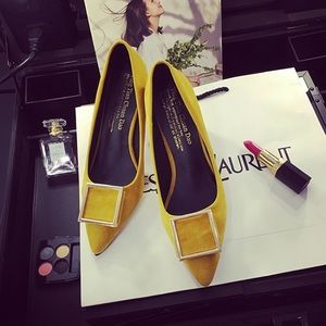 Yellow Point Toe Square Shoe