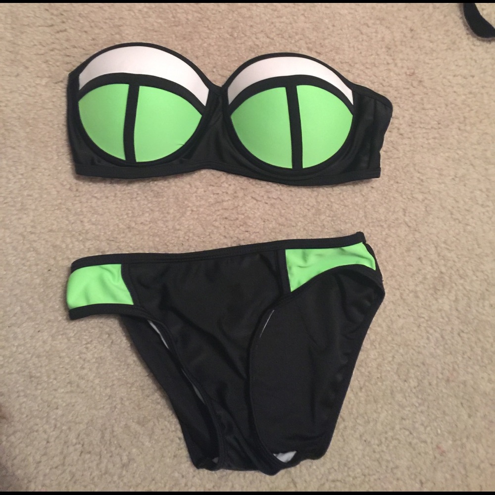 Bathing suit