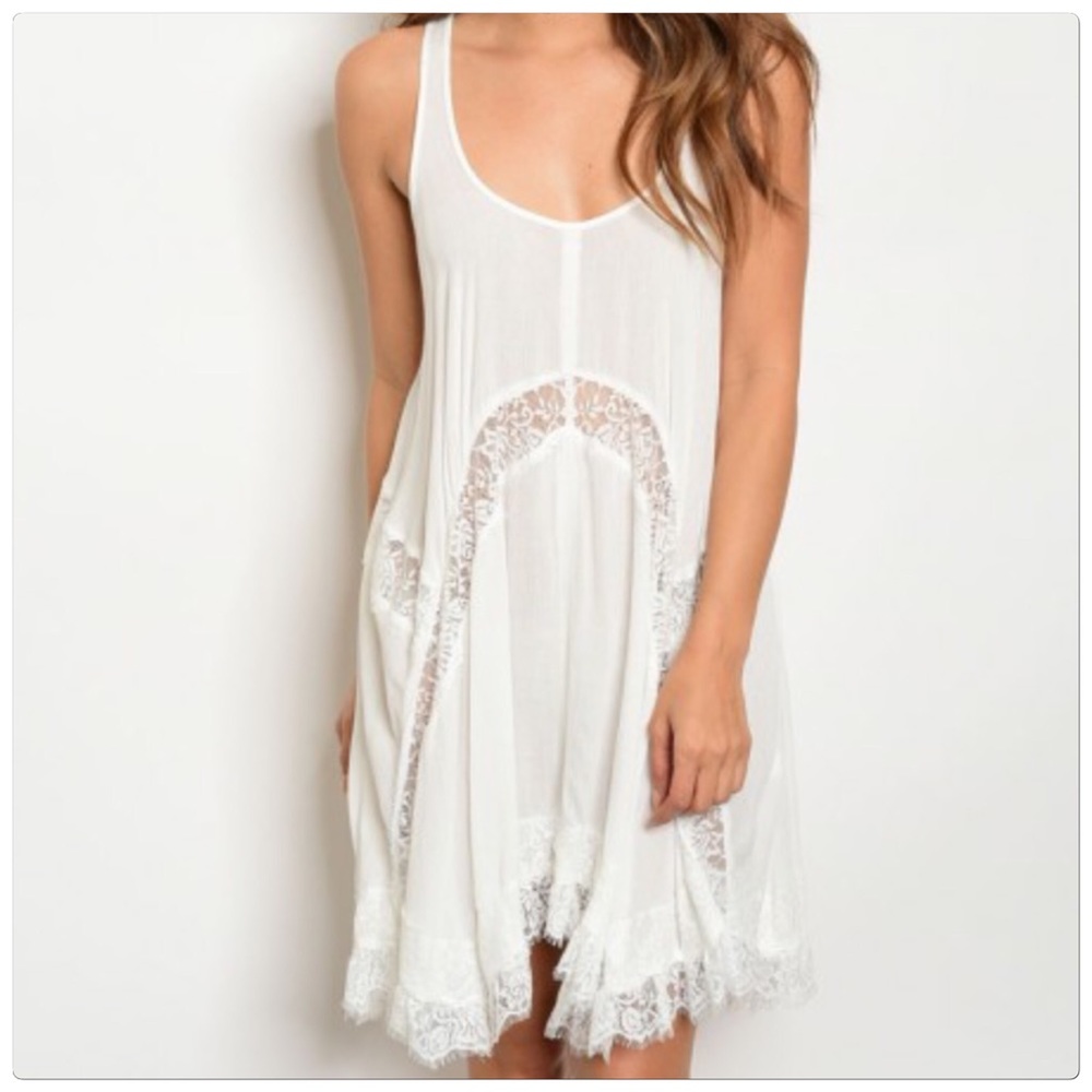 White Lace Ruffled Shift Dress - Picture 2 of 4