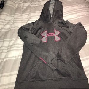 Light gray under armor pullover hoodie