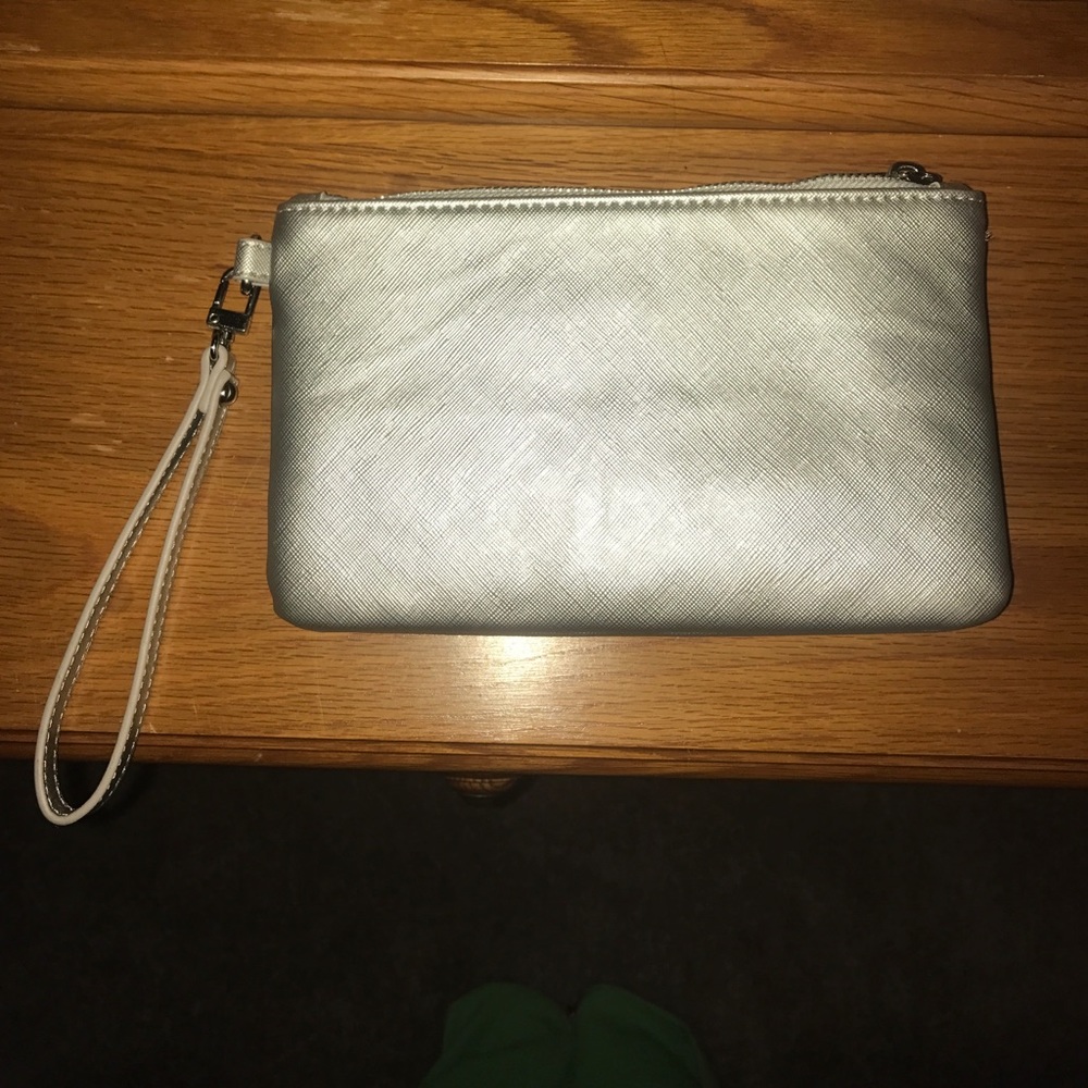 NWOT EXPRESS clutch