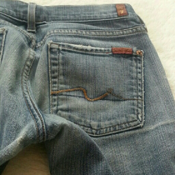 Semi Distressed Jeans - Picture 4 of 4