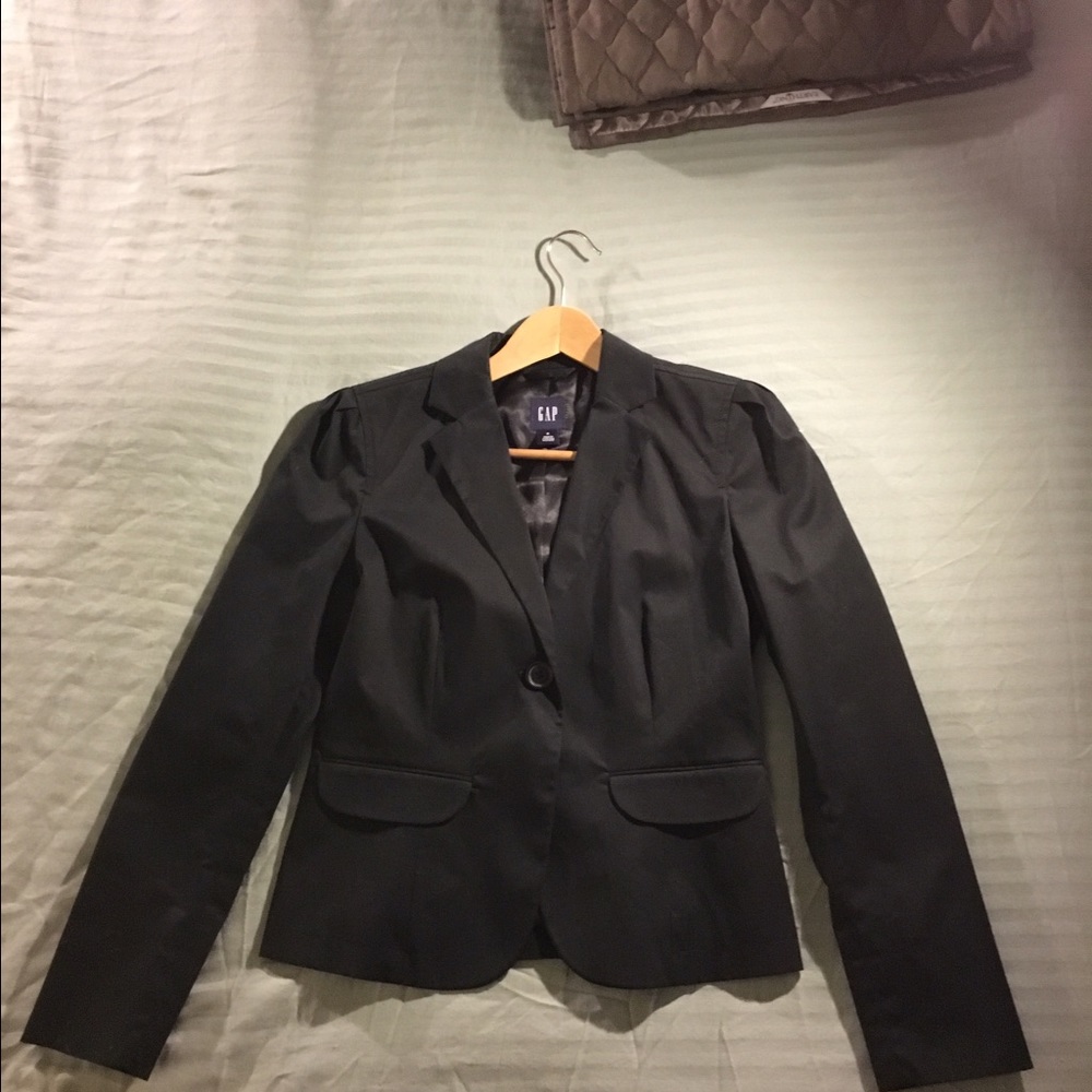 Vintage Gap Short Black Blazer
