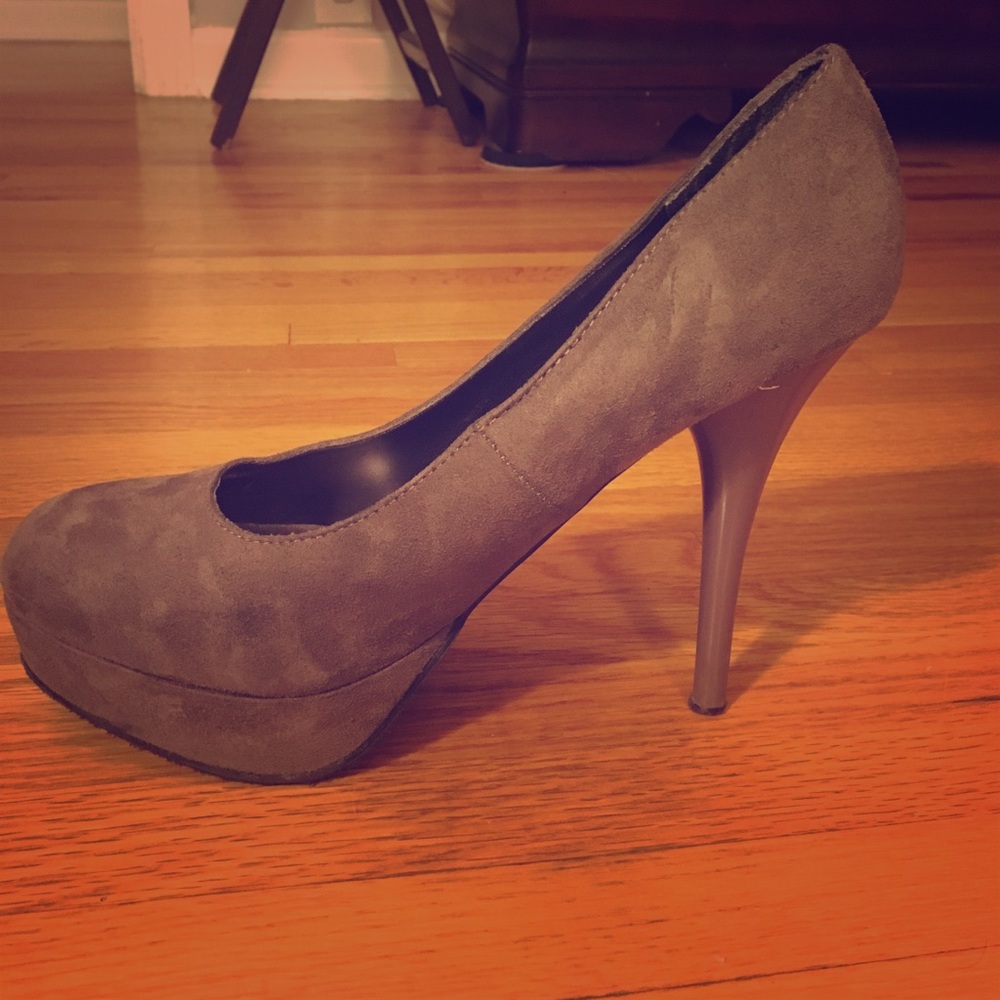 Grey suede pumps