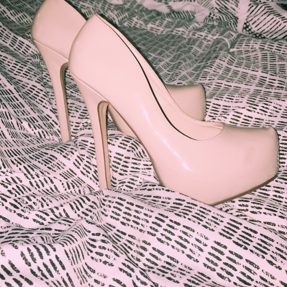 *3 DAYS LEFT* Call it Spring Heels