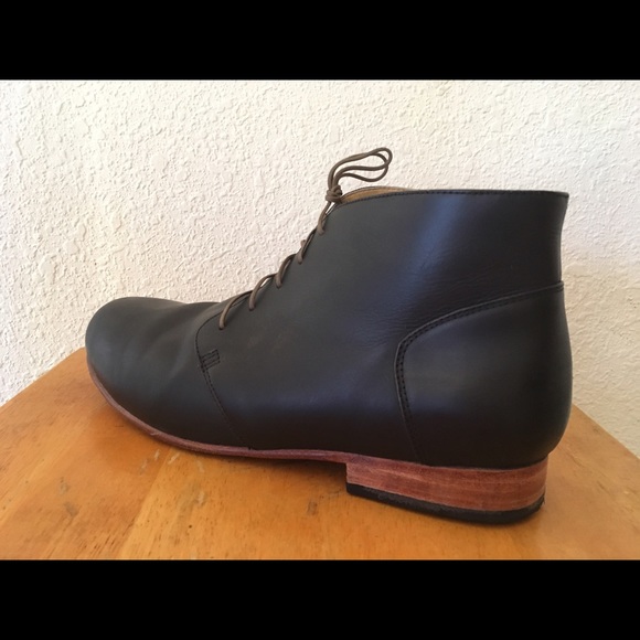 Nisolo - Emilio Chukka Boot Noir main image 5