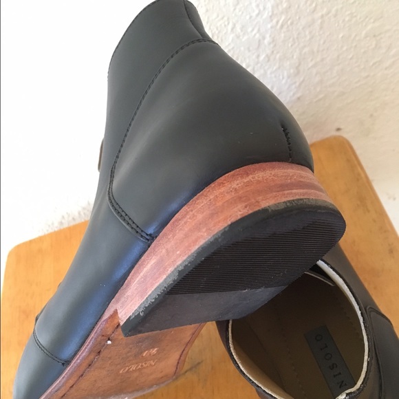 Nisolo - Emilio Chukka Boot Noir main image 4