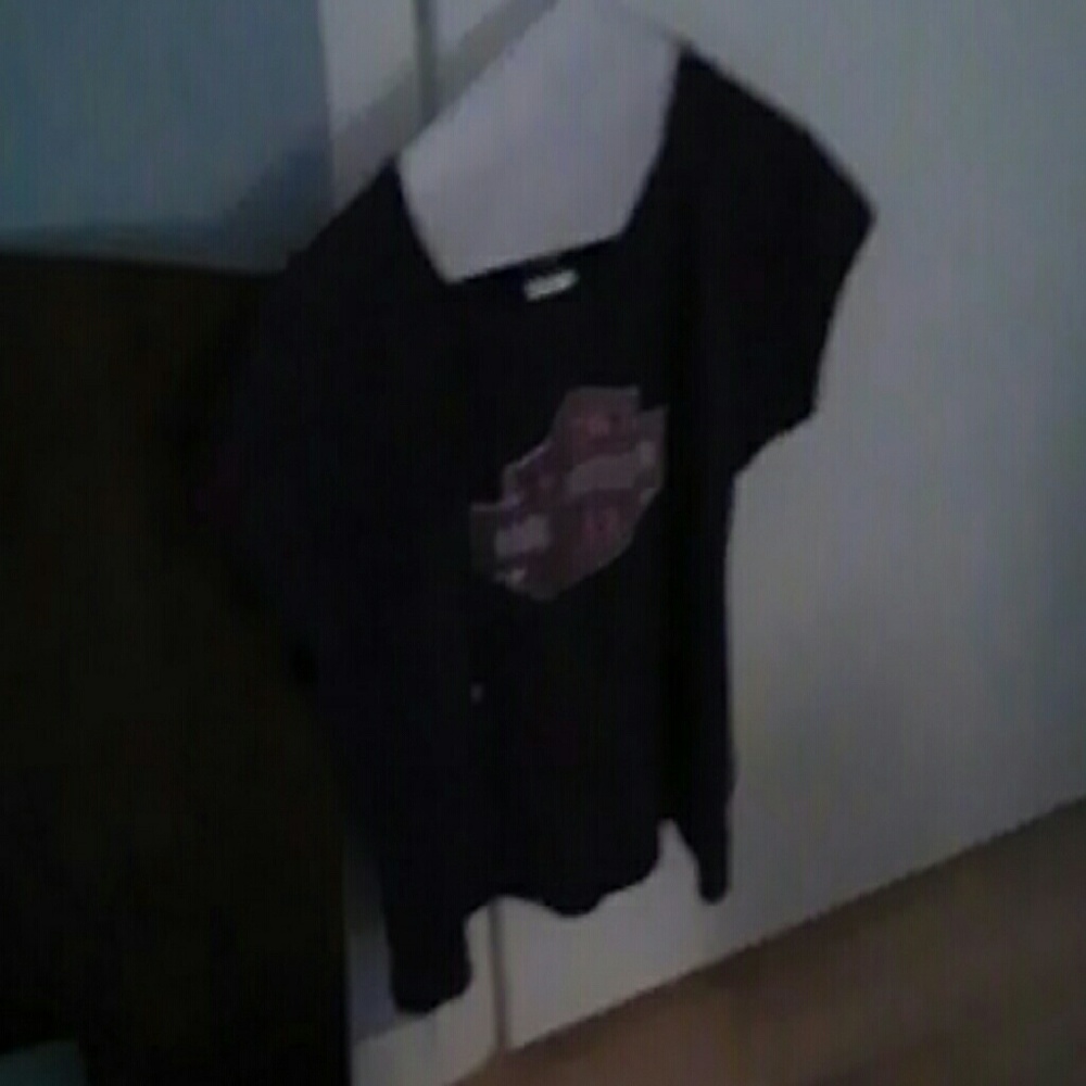 Tee shirt