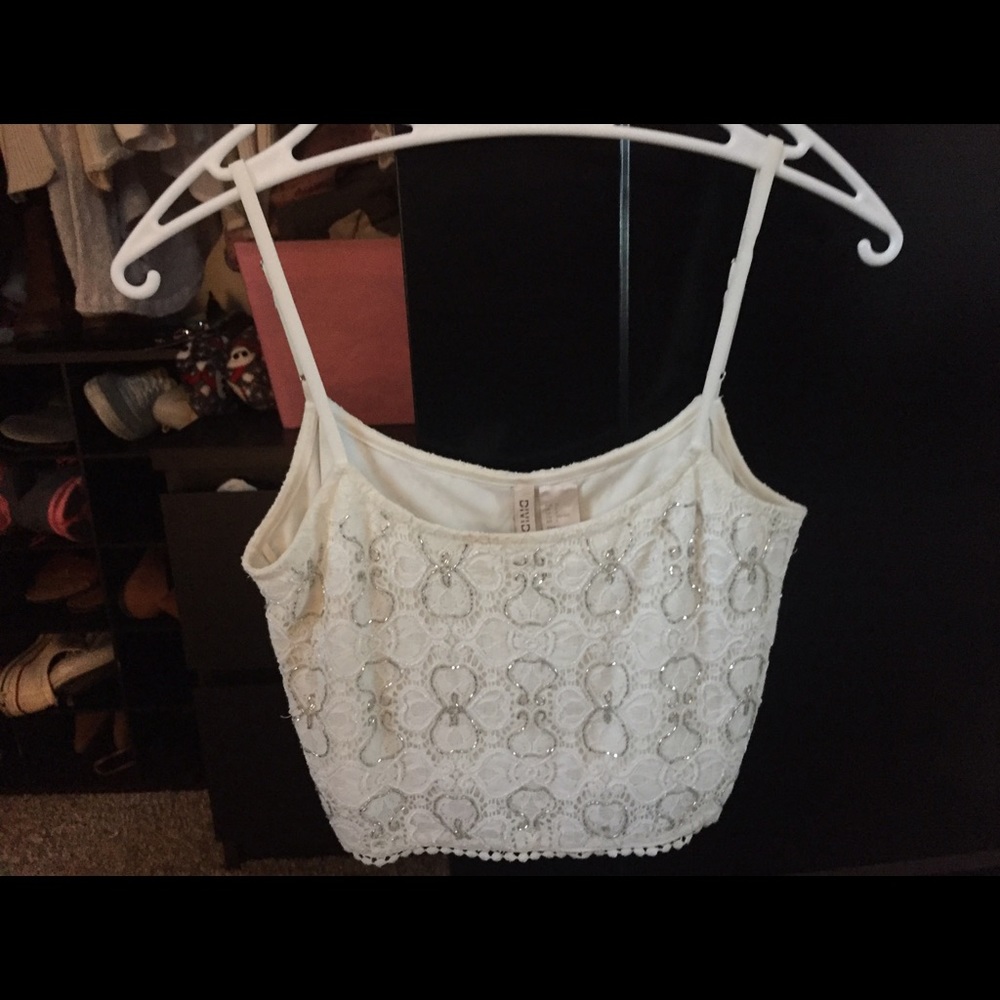White crop top