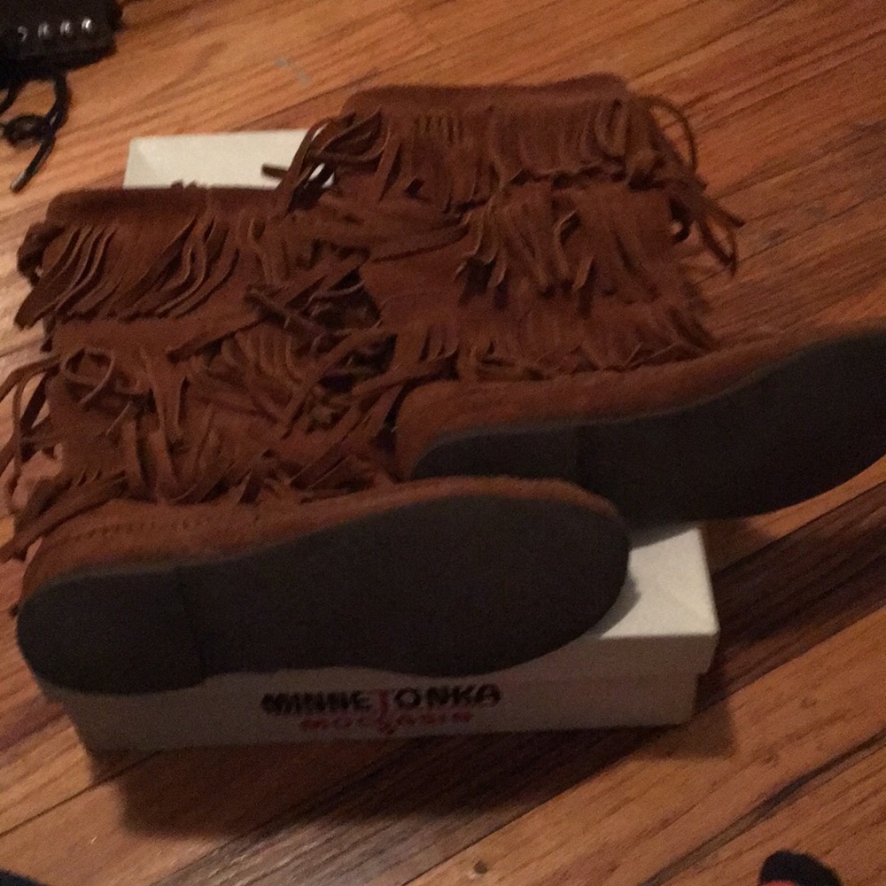 Minnetonka tasseled suede boots