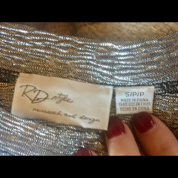 R D Style Shimmering Silver Blouse - Picture 3 of 5