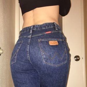VINTAGE WRANGLER JEANS