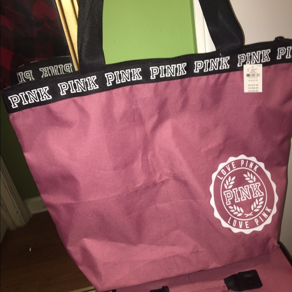 SOLD!! Ⓜ️PINK Soft Begonia Wheelie Set - Picture 2 of 4