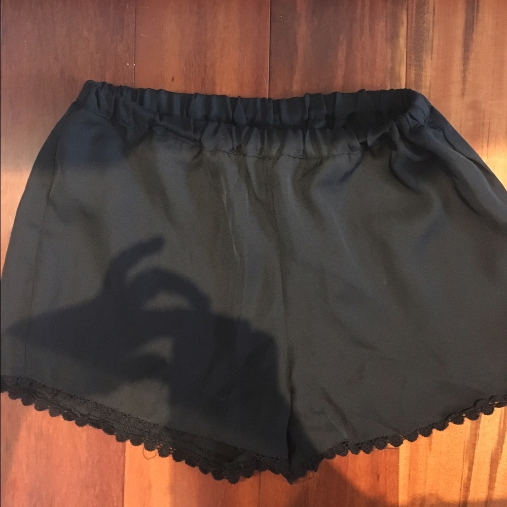 Brandy Melville shorts