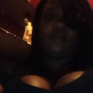 Meet your Posher, Liz