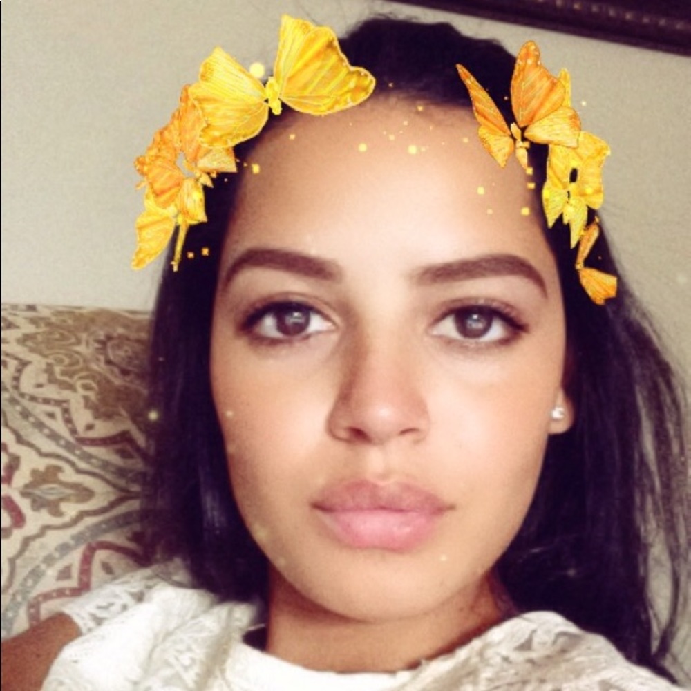 Meet your Posher, Thania