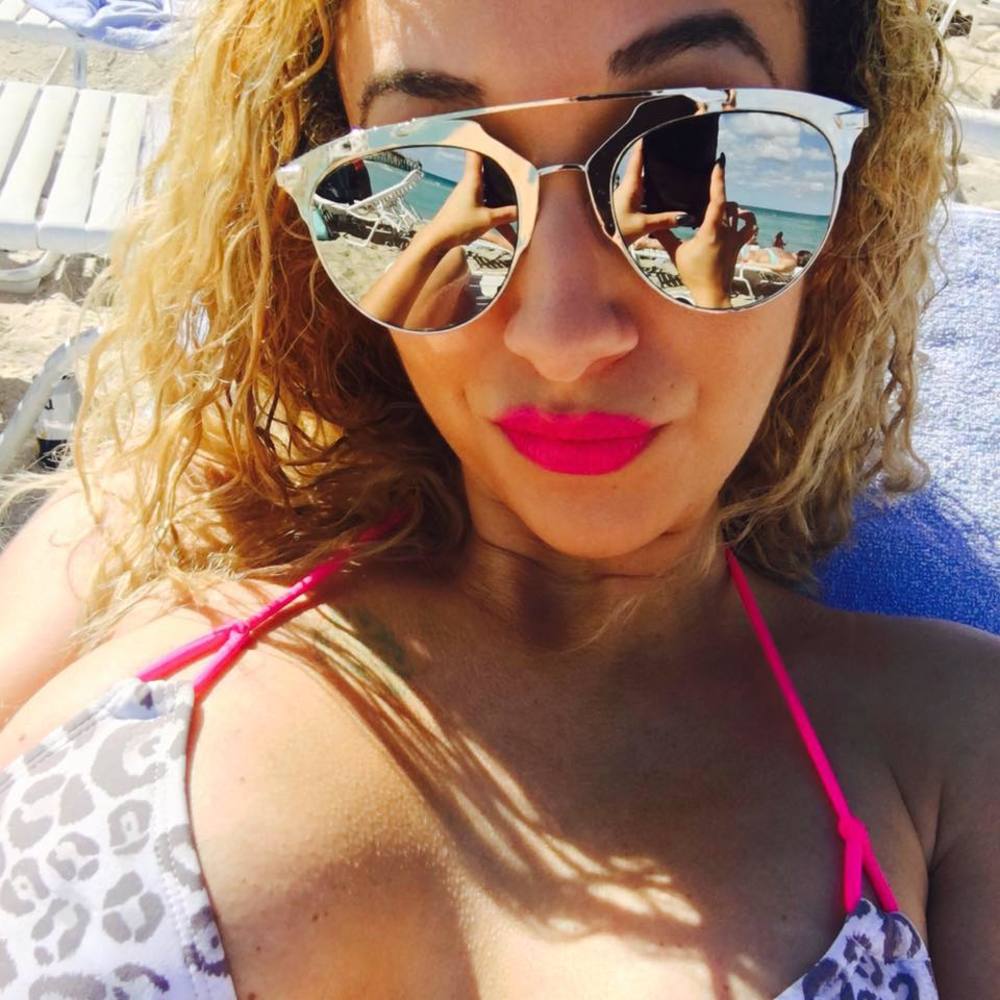 Meet your Posher, Mirixa