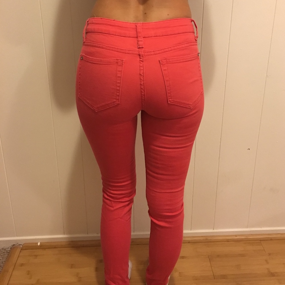 Red skinny jeans