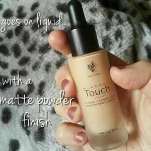 Younique Mineral Touch Liquid Foundation