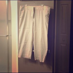 Light tan Capri pants size 16