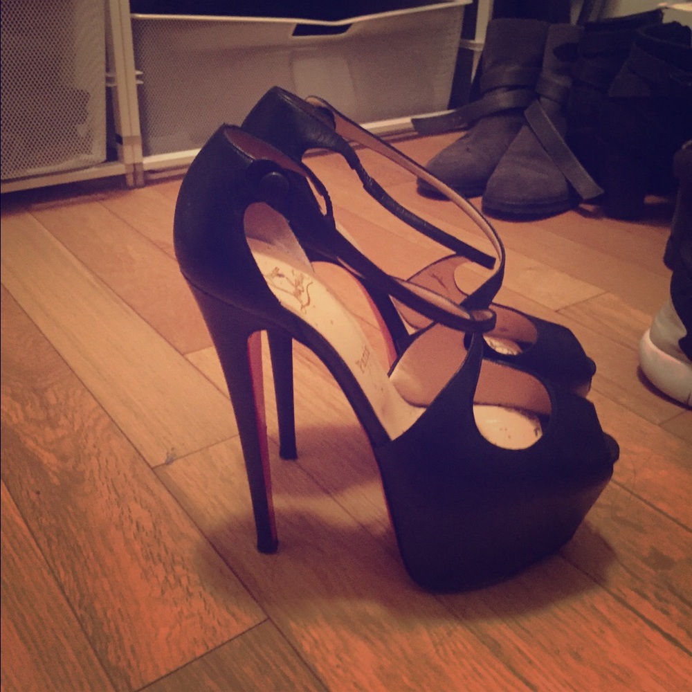 Christian Louboutin Exagona