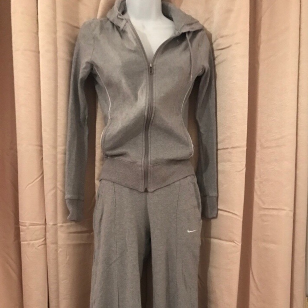 Nike Sweatsuit