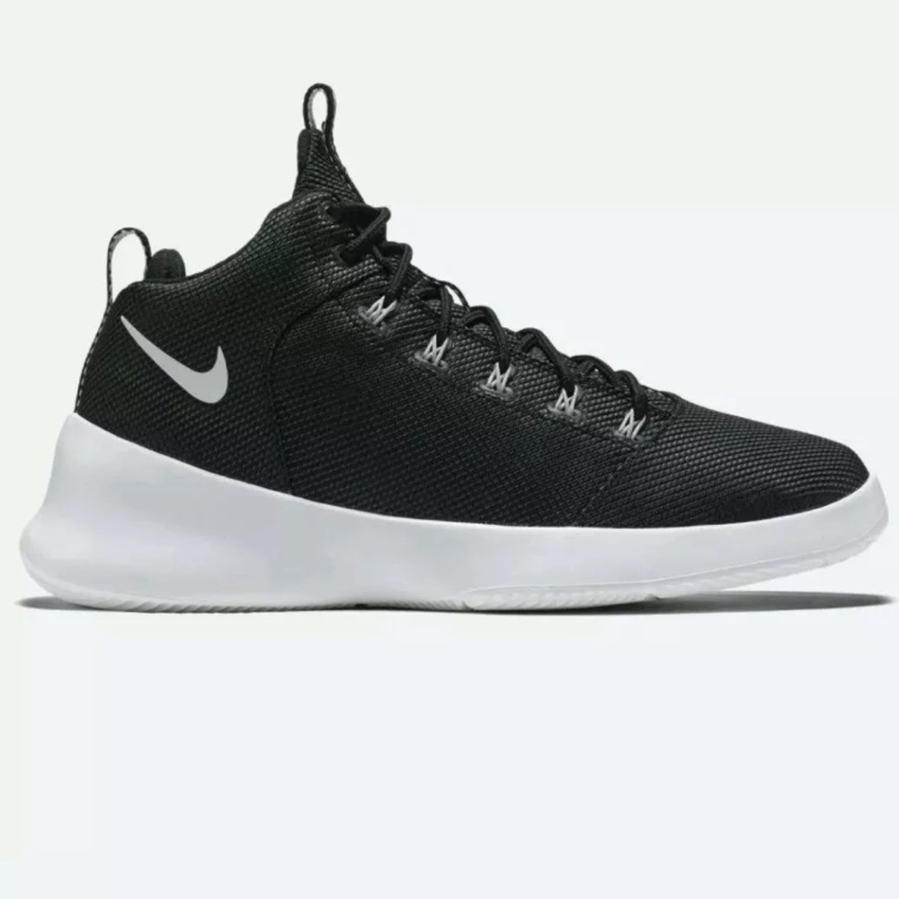 New without box NIKE Hyperfr3sh MID OFF COURT