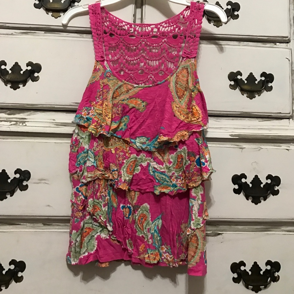 pink print tank top