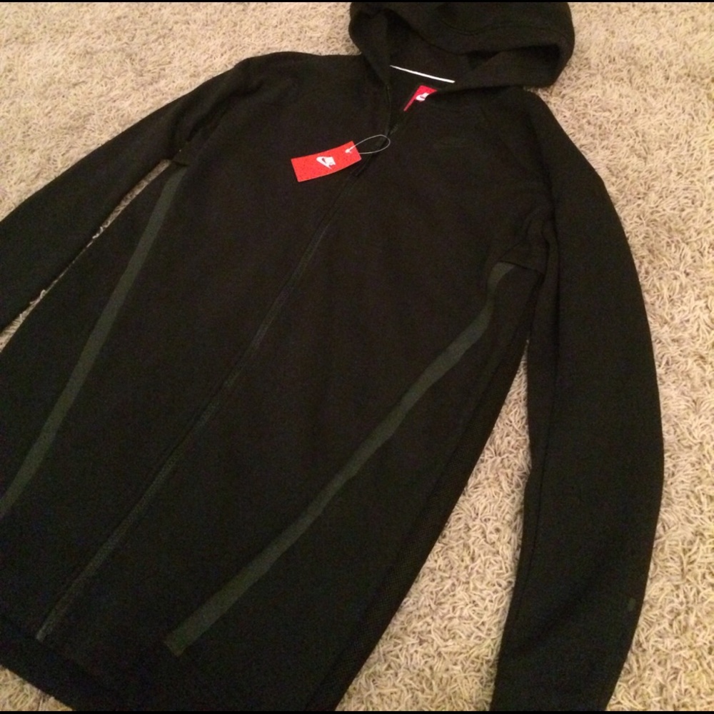 New Nike Tech Fleece Mesh Cocoon Jacket - Picture 7 of 8