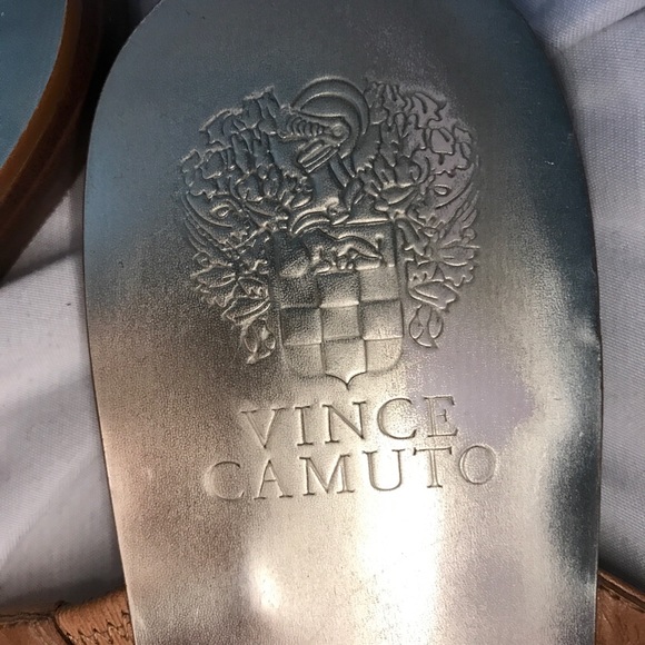 Vince Camuto ✨ Rhinestone Champagne Sandals - Picture 4 of 5