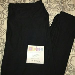 Black tall and Curvy lularoe leggings