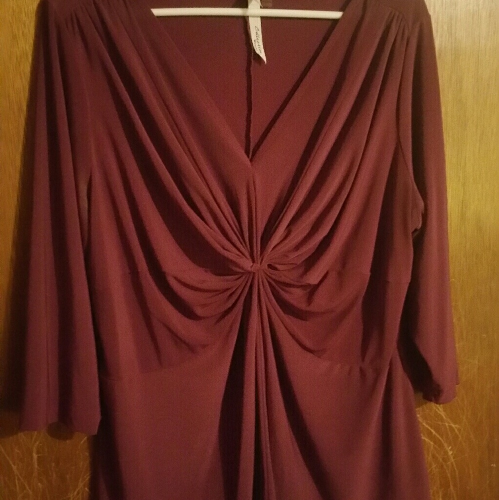 Knot Center Blouse