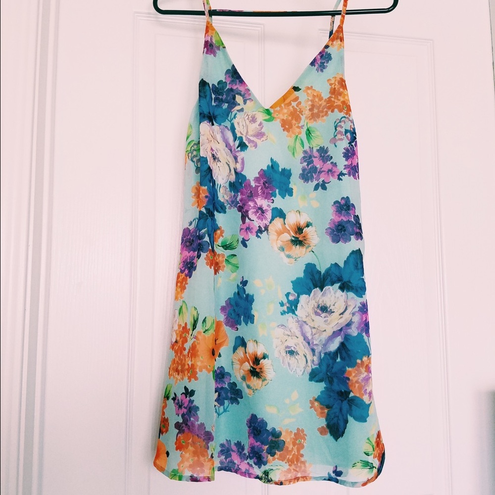 TOBI open back floral dress