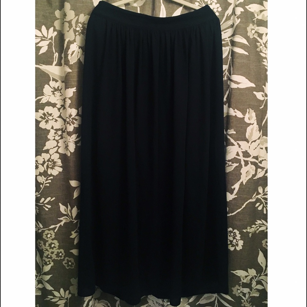 Banana Republic Navy Chiffon Maxi Skirt