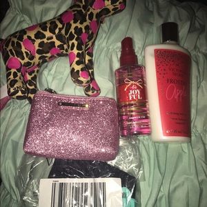 Pink bundle