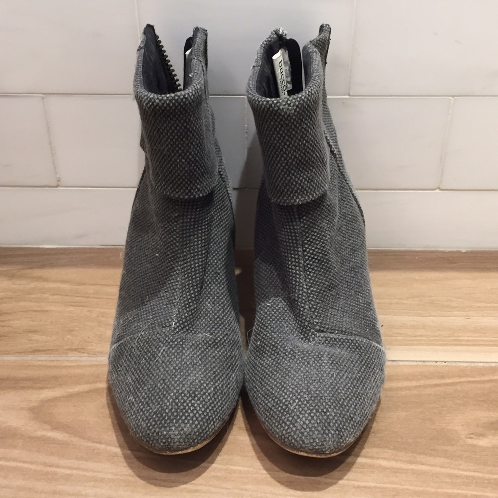 Cloth booties