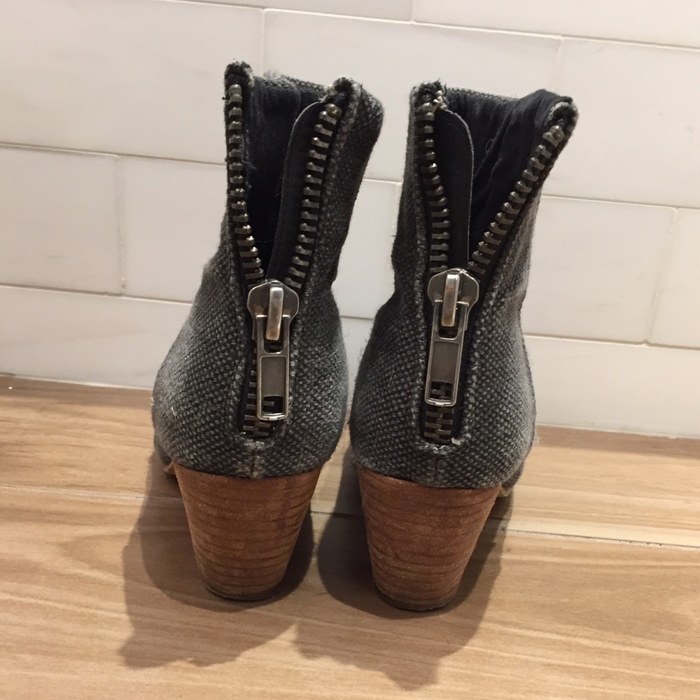 Cloth booties - Picture 3 of 3