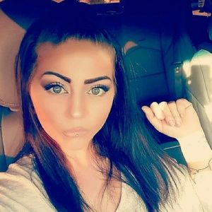 Meet your Posher, Brittney