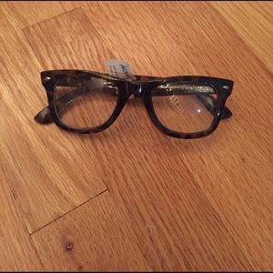 Non prescription glasses