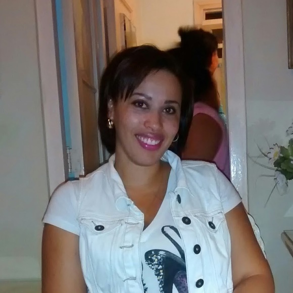 Meet your Posher, Emerita - Picture 1 of 1