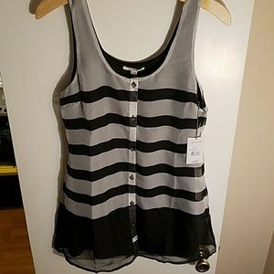 Women's Volcom top