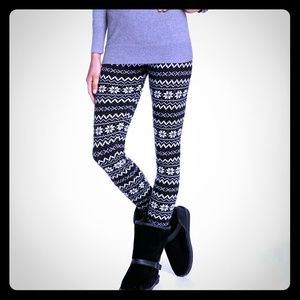 R&J Couture Fair Isle Leggings NWT